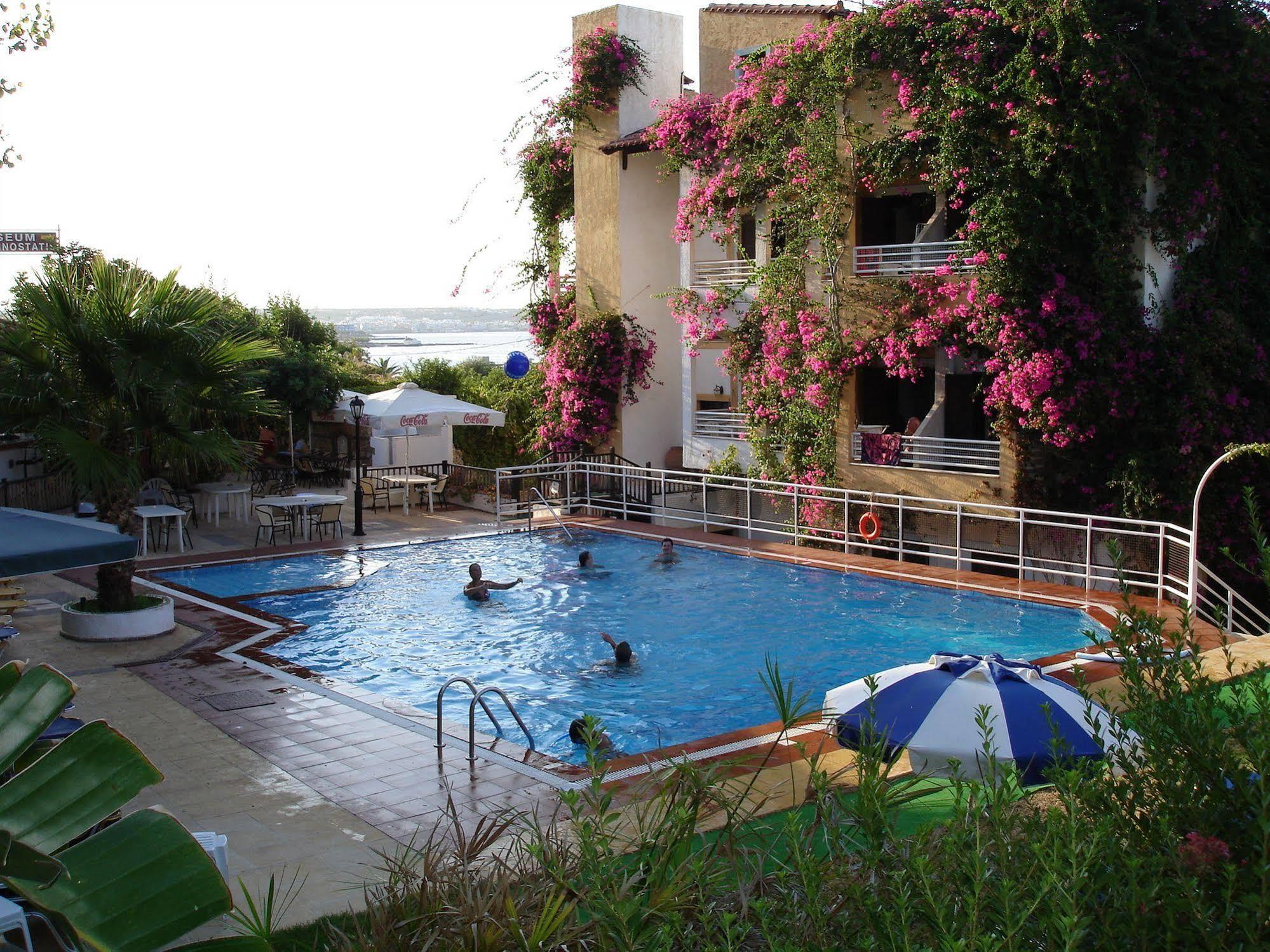 Iliostasi Beach Apartments Hersonissos  Exteriér fotografie